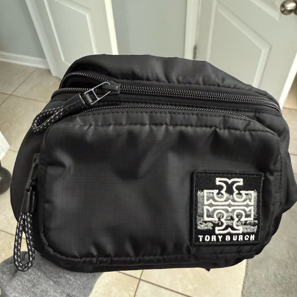Tory Burch Black Belt Bag Sleek Durable Design